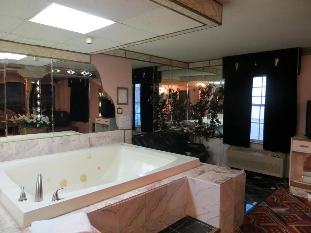 Hollywood Inn & Suites Gurnee Pokoj fotografie